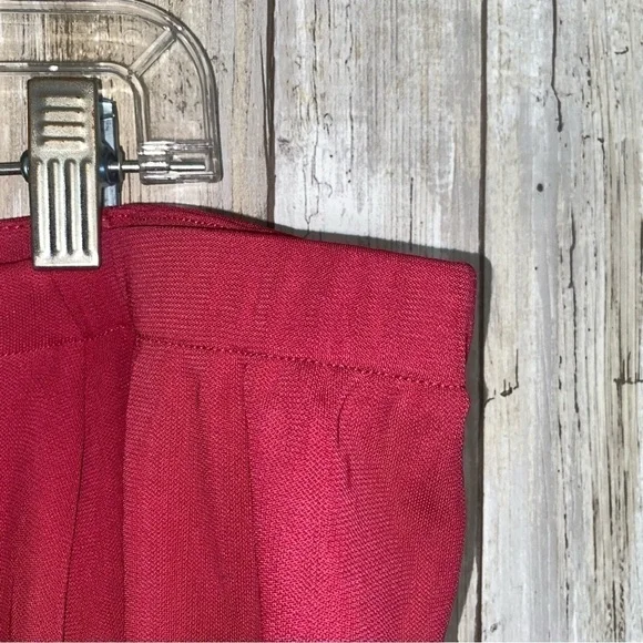 White House Black Market Red Knit Off The Shoulder Blouse - Picture 4 of 6